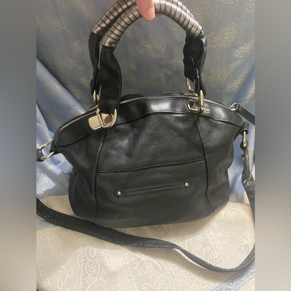 B Makowsky all leather black with silver tassel bag - Picture 3 of 7